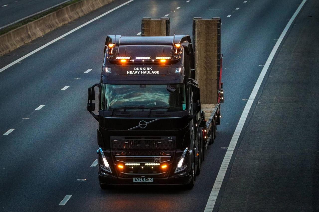 Dunkirk Heavy Haulage on the motorway